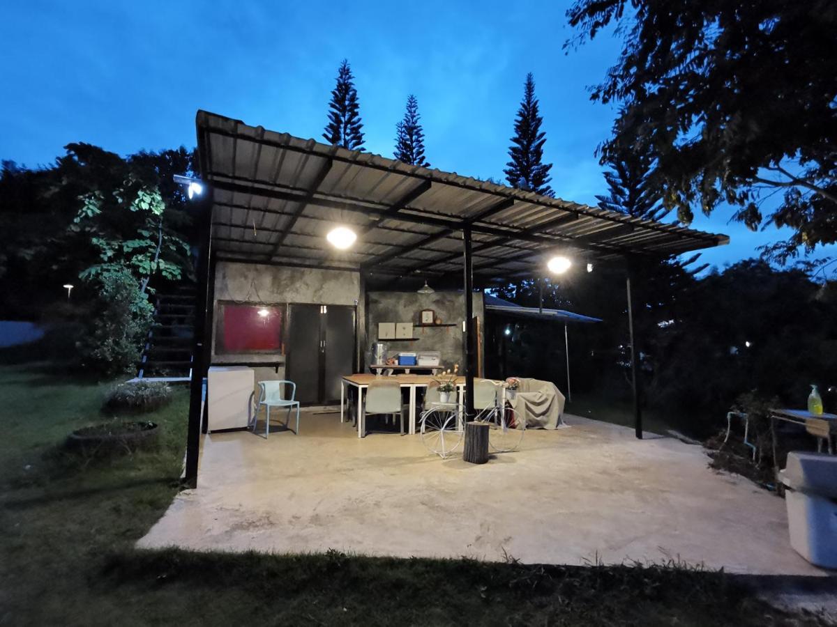 Baan Suan Plearndara Appartement Wang Nam Khiao Buitenkant foto
