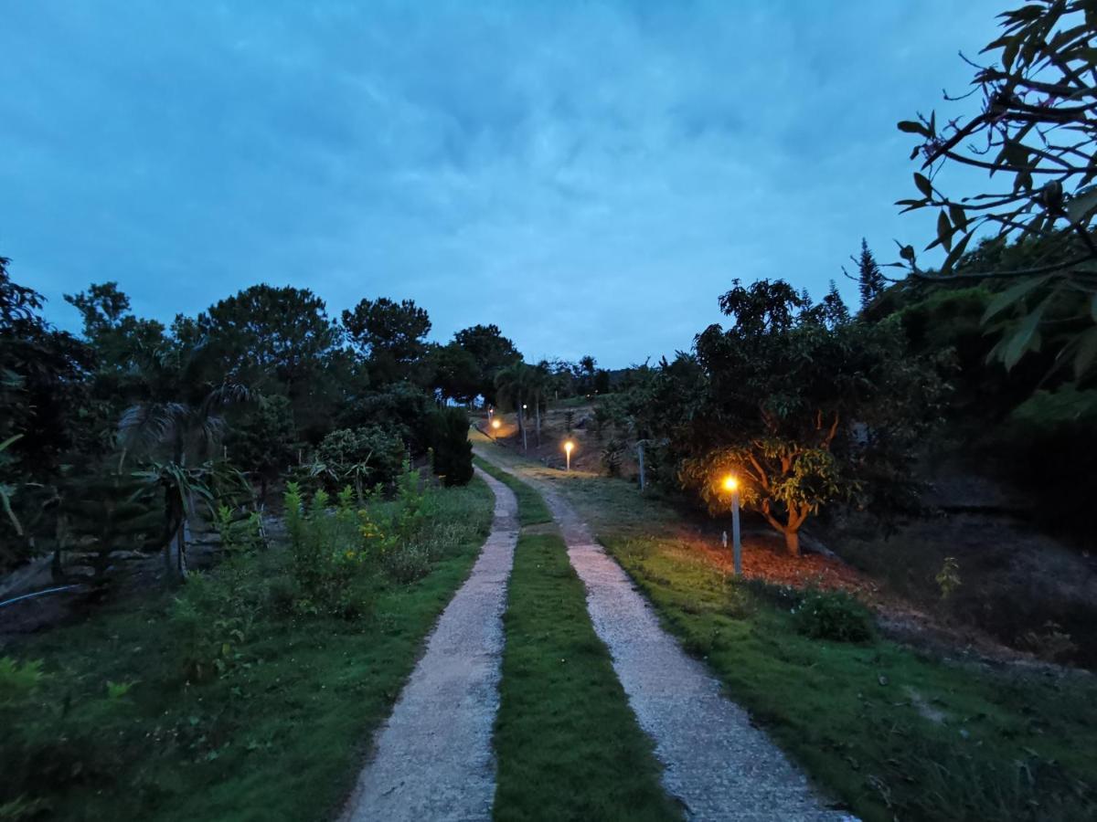 Baan Suan Plearndara Appartement Wang Nam Khiao Buitenkant foto