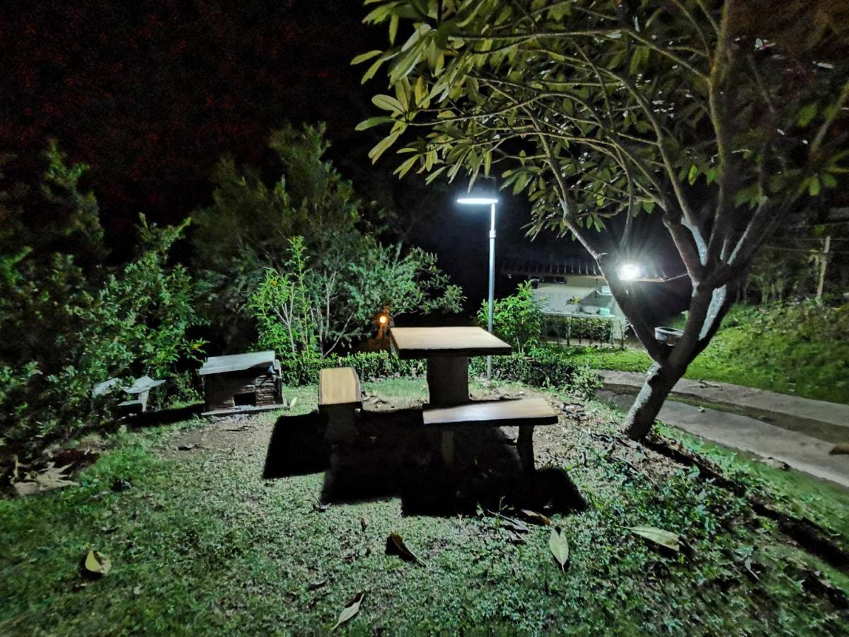 Baan Suan Plearndara Appartement Wang Nam Khiao Buitenkant foto